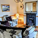 Wild Atlantic Haven, Cosy Nr. & *