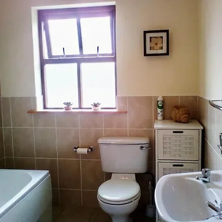 Wild Atlantic Haven, Cosy Nr. & بيت للعطل *