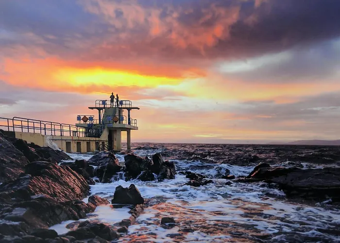 Wild Atlantic Haven, Cosy Nr. & Feriehus Ballina (Mayo)